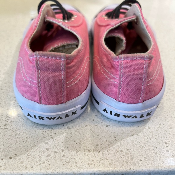 Kids Airwalk pink sneakers, size 11 1/2 - Picture 6 of 7